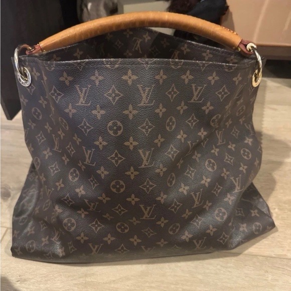 Louis Vuitton Artsy Gm - Picture 9 of 13